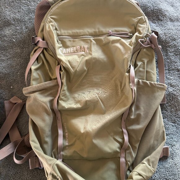 CamelBak Hiking Pak - Picture 1 of 2